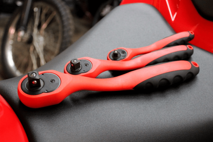 Quels points vérifier pour entretenir sa moto