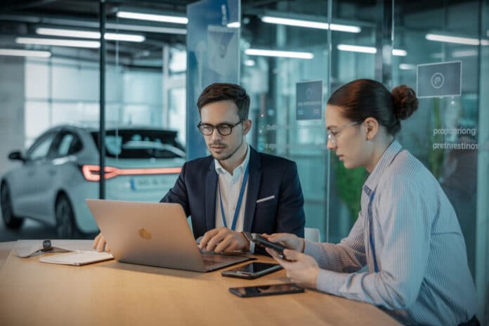 MCP, le port USB-C de l'IA, le standard qui intrigue Anthropic et OpenAI, ce que cette connexion change pour vos outils