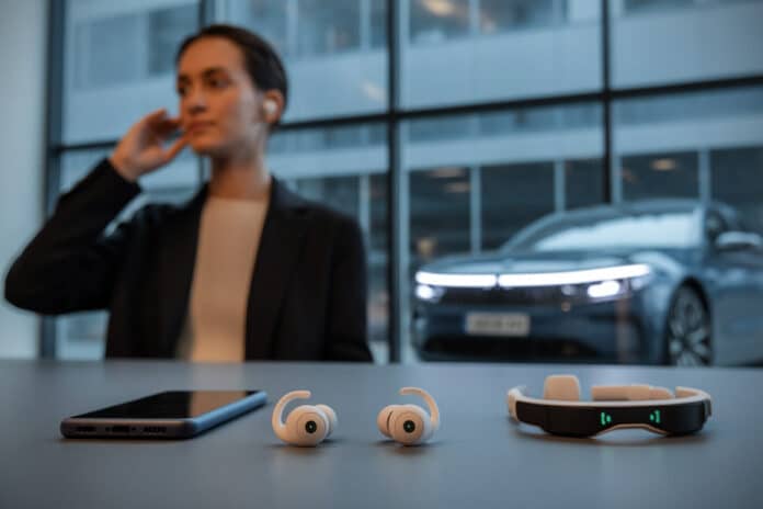 AirPods avec caméras IR, écouteurs dopés à l'IA, le pari inattendu d'Apple pour dépasser l'iPhone surprend le marché audio